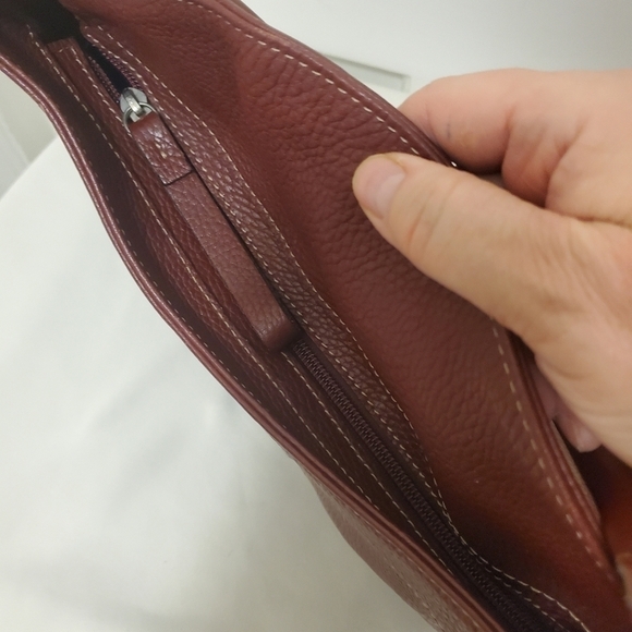 CATS Burgundy Pebble Grain Leather Hobo Bag, Classic - Picture 7 of 13